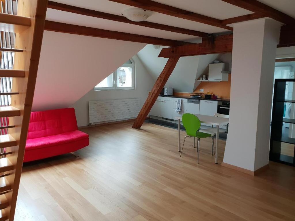 Zuerizimmer Homestay