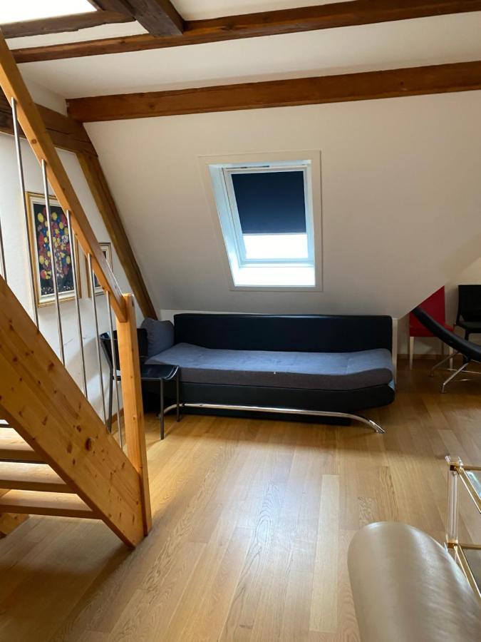 Zuerizimmer *