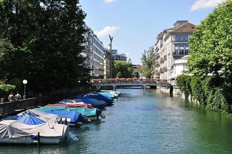 Riverside Maisonette Downtown Hotel *
