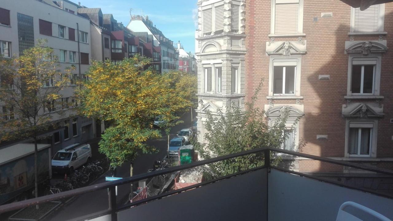 Privatunterkunft 2comfort Bedrooms 5min Walk From Main Station Zürich