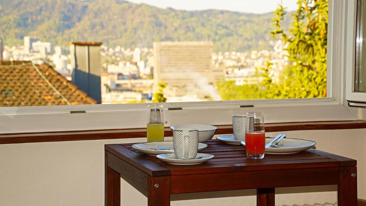 Helvetia 2 Zimmer Mit Parkplatz Zurich
