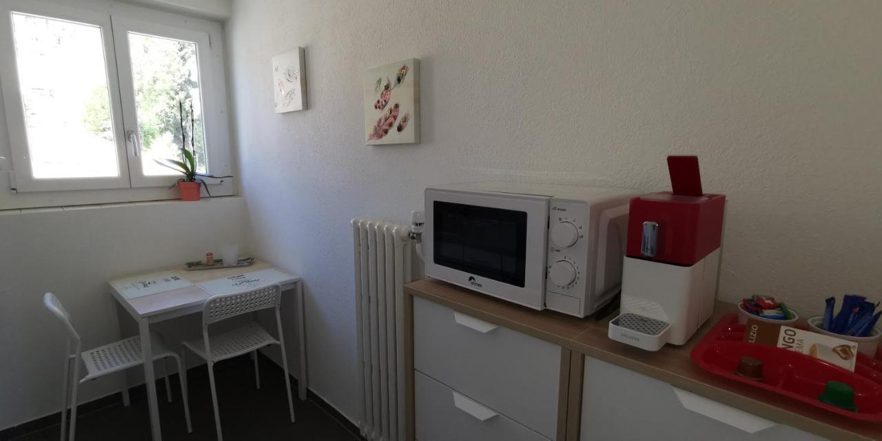 Helvetia 2 Zimmer Mit Parkplatz * Zurich