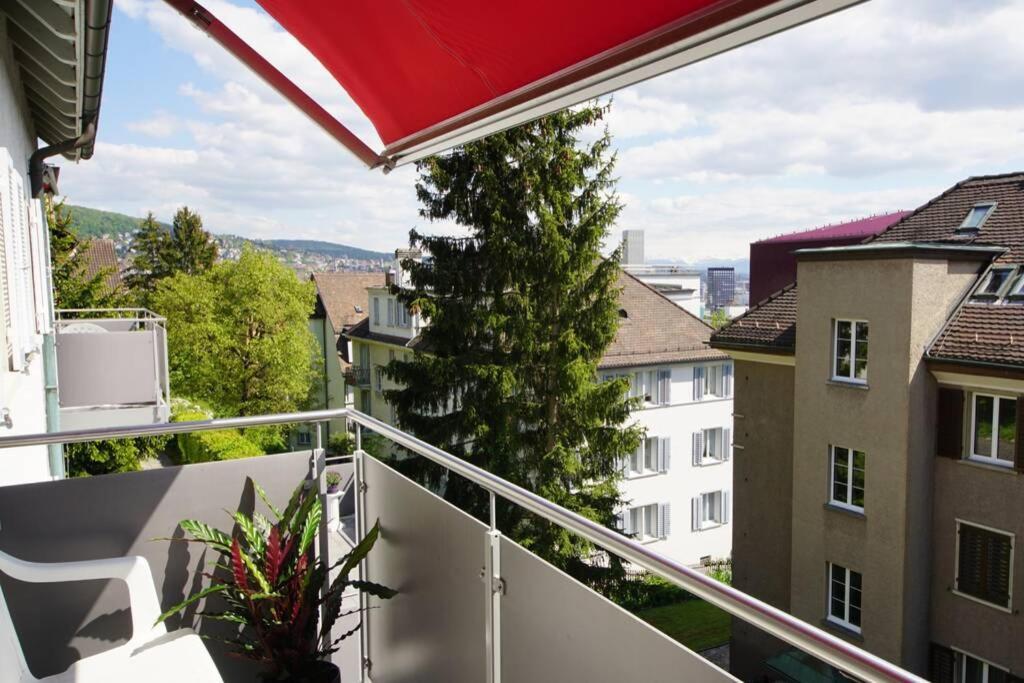 Turicum Mit Balkon Und Parkplatz Apartment Zurich