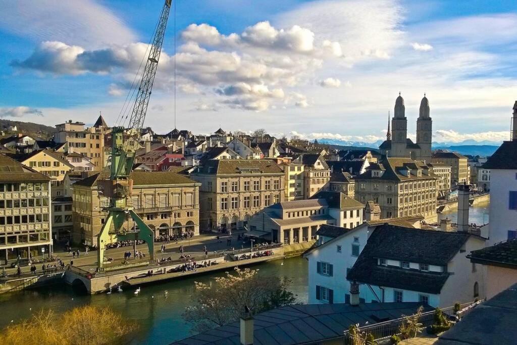 Turicum Mit Balkon Und Parkplatz *