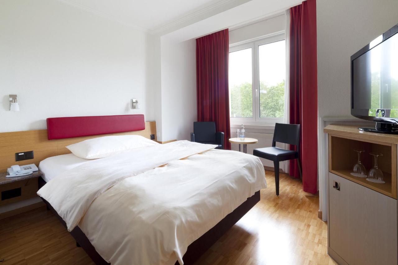 Apartment Swiss Star Irchel - Self Check-in Zurich