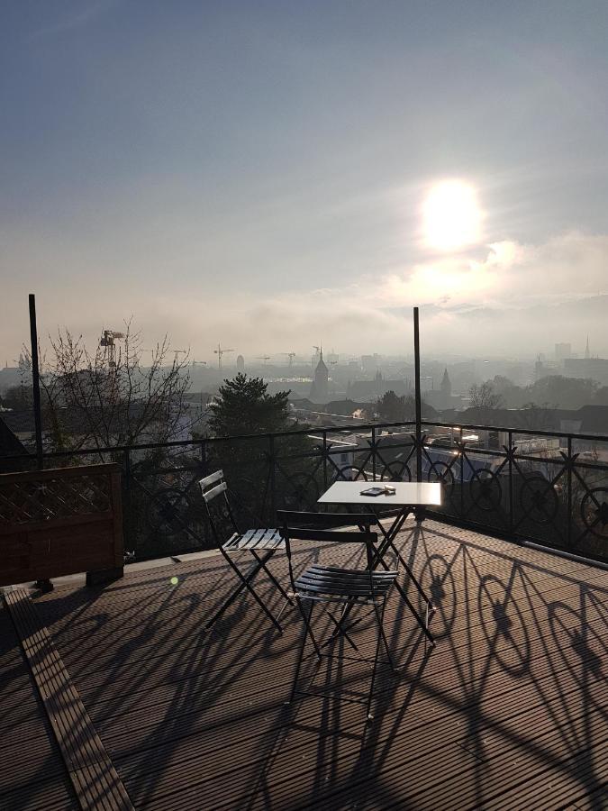 Apartment 3.5 Zimmer Mit Aussichtsterrasse *