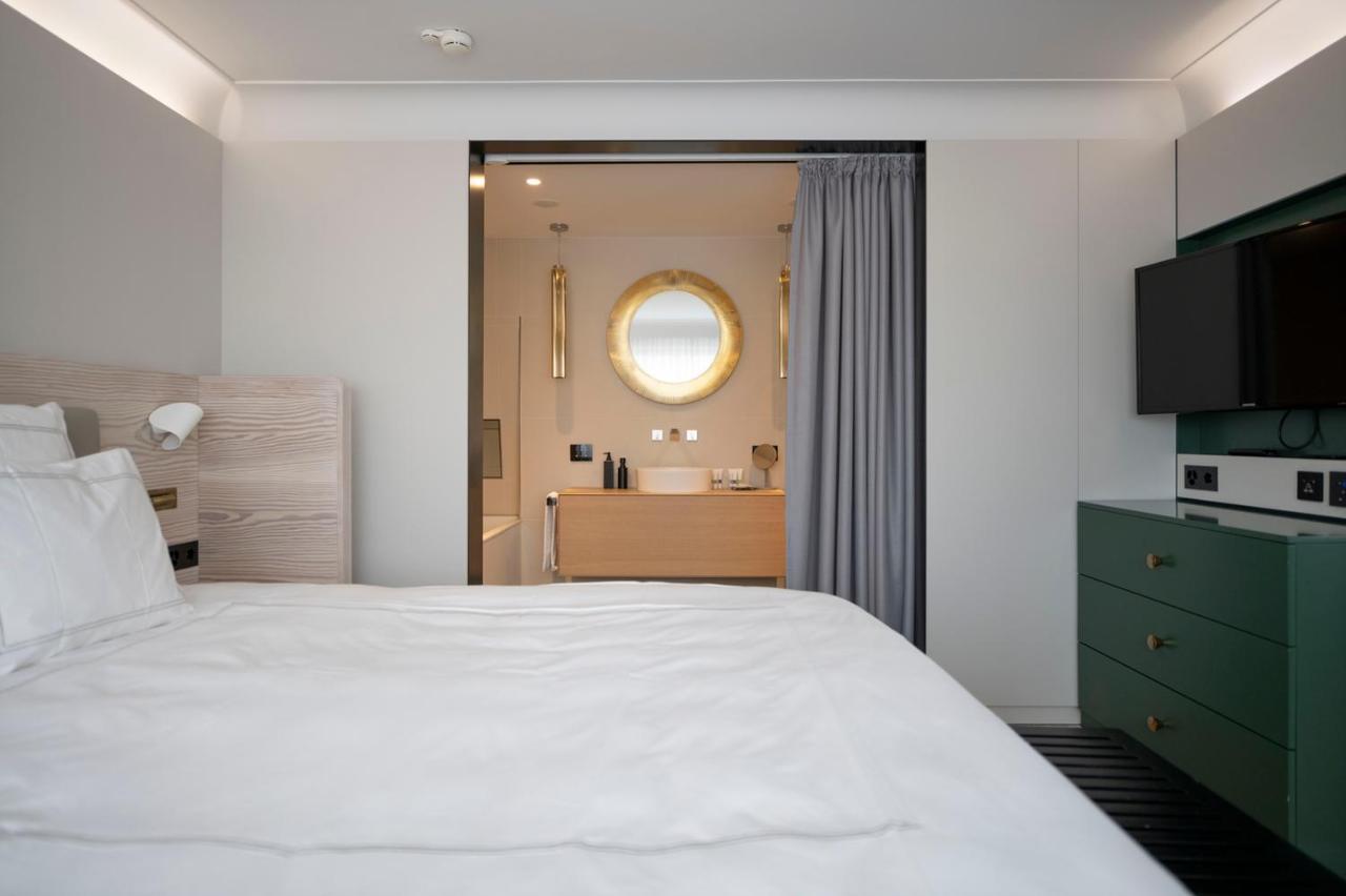 Swissotel Hotel 4*