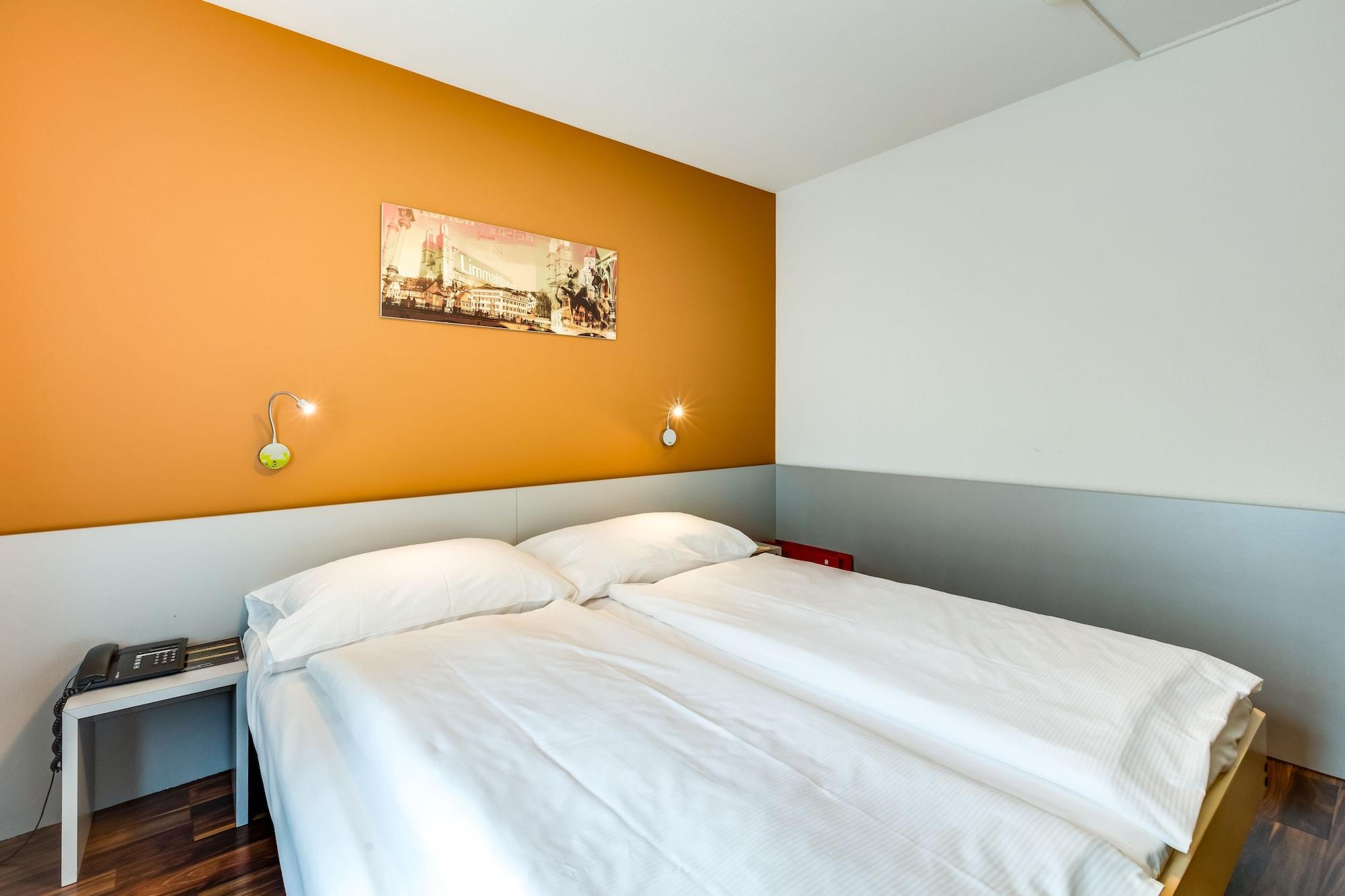 Alexander Old Town Gasthof 2*
