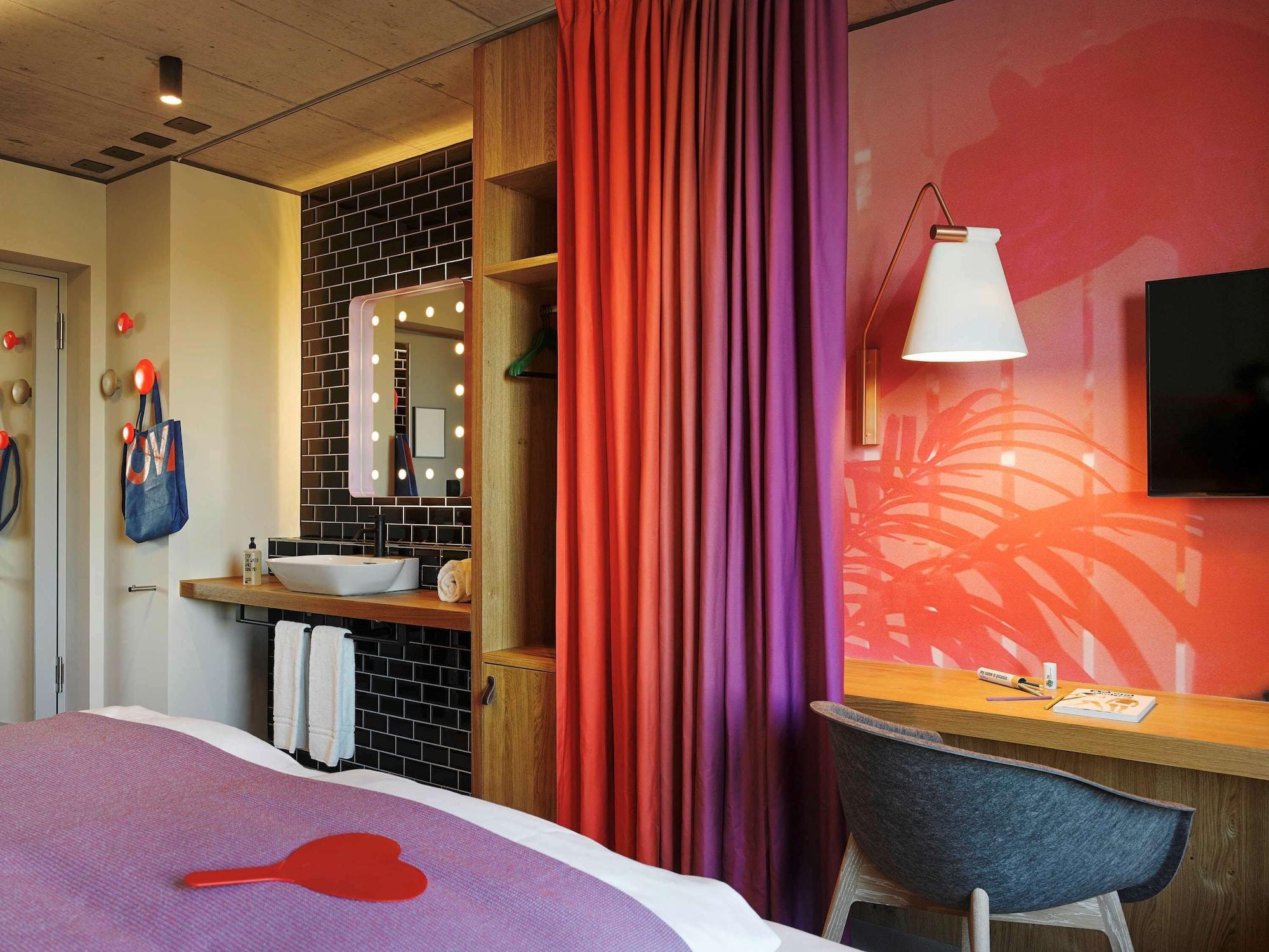 25Hours Hotel Langstrasse 4*