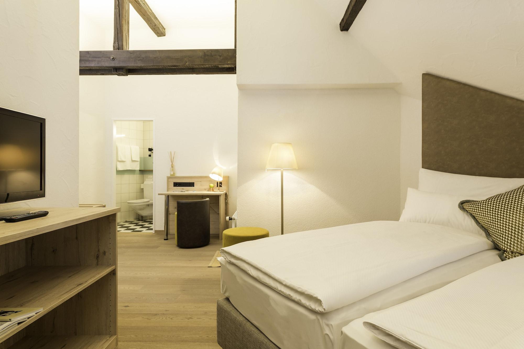 Hotel Platzhirsch - Downtown Boutique & Sushi Lounge 3*
