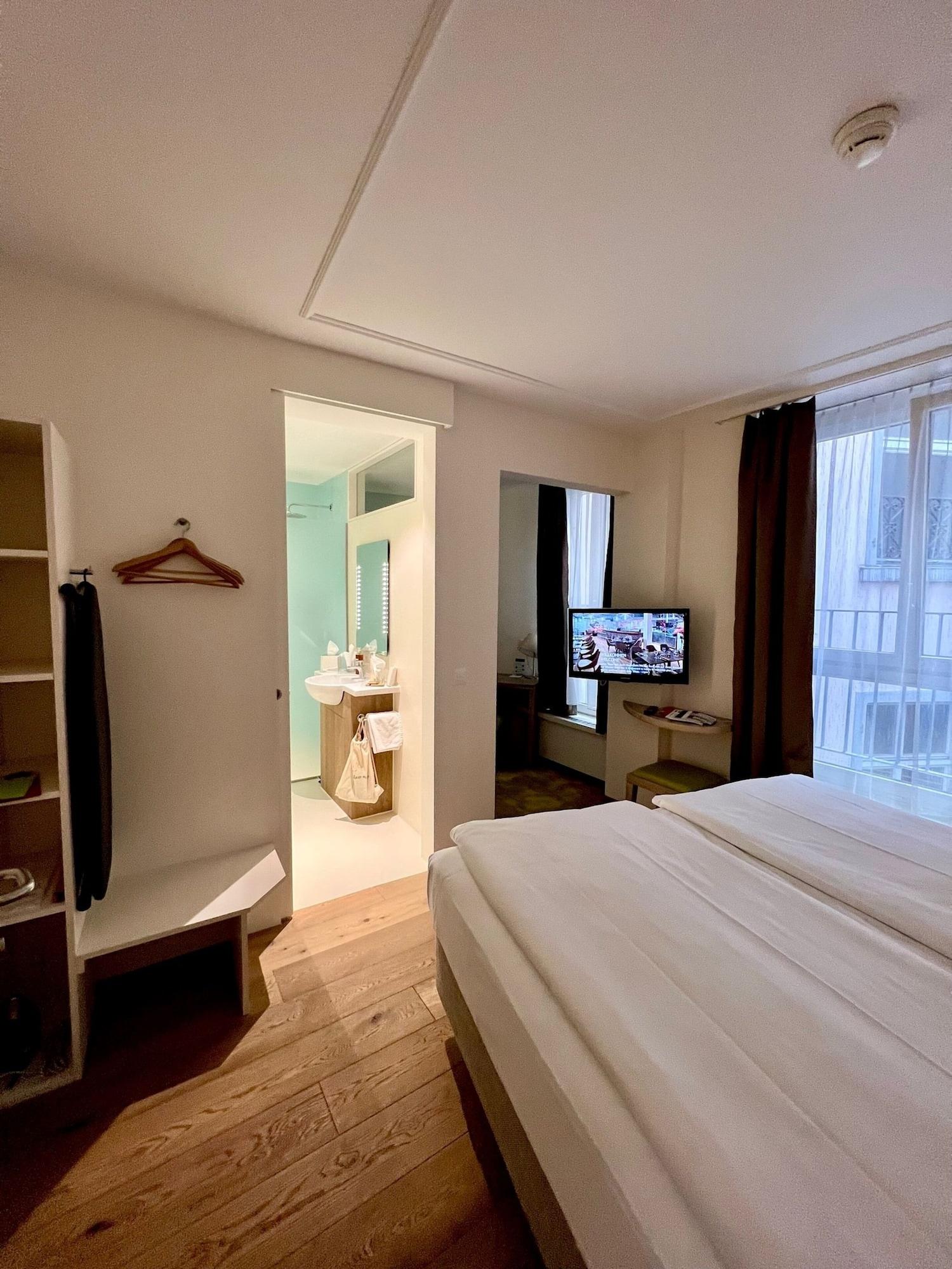 Platzhirsch - Downtown Boutique & Sushi Lounge Hotel