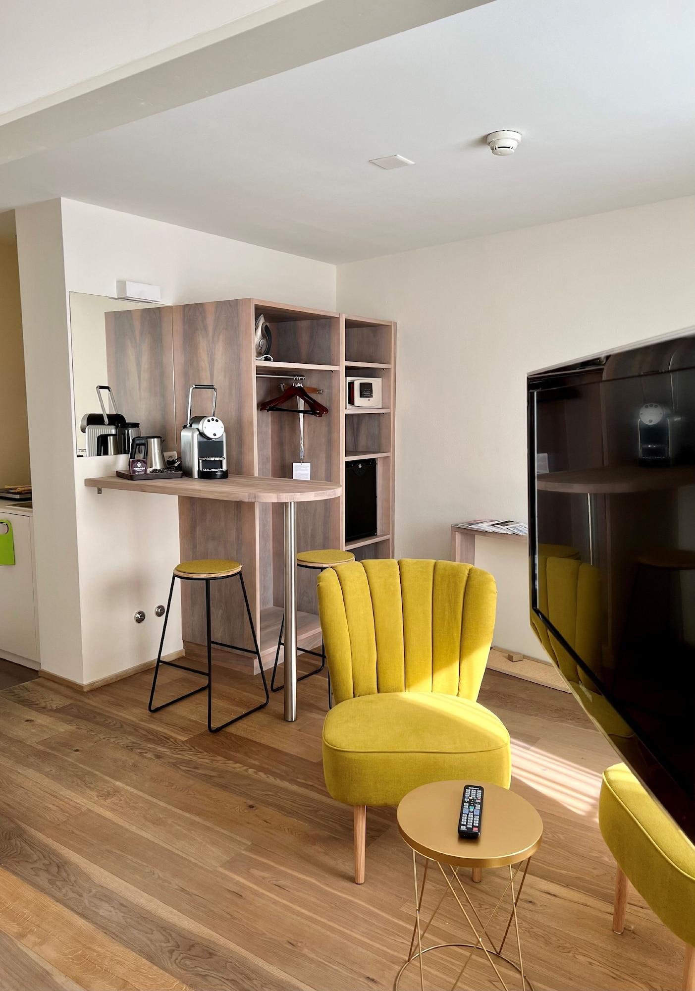 Hotel Platzhirsch - Downtown Boutique & Sushi Lounge