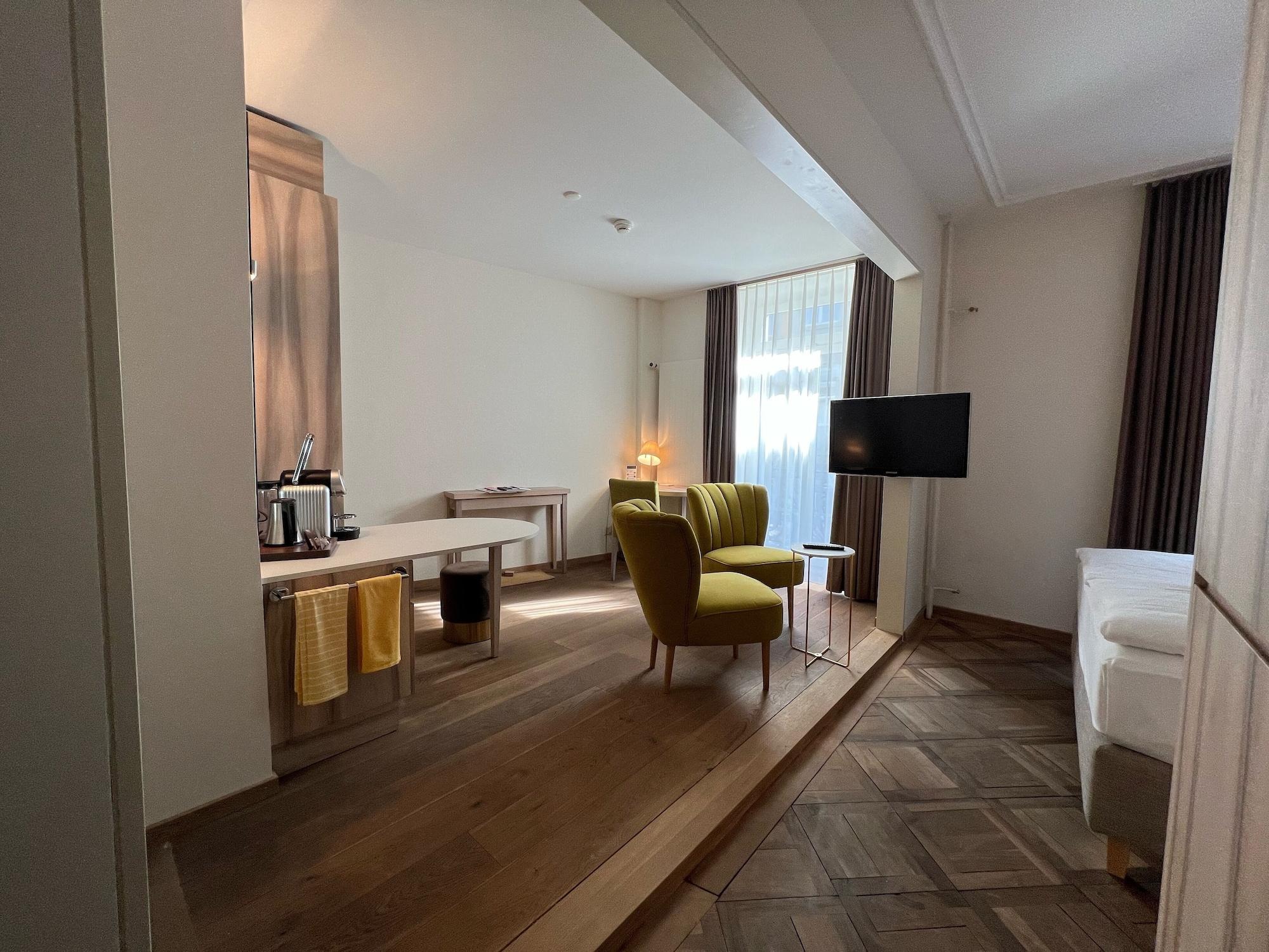 Platzhirsch - Downtown Boutique & Sushi Lounge Hotel