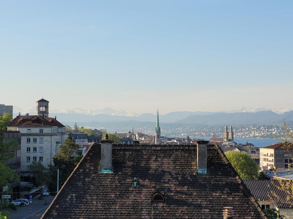 3.5 Zimmer Mit Aussichtsterrasse * Zurich