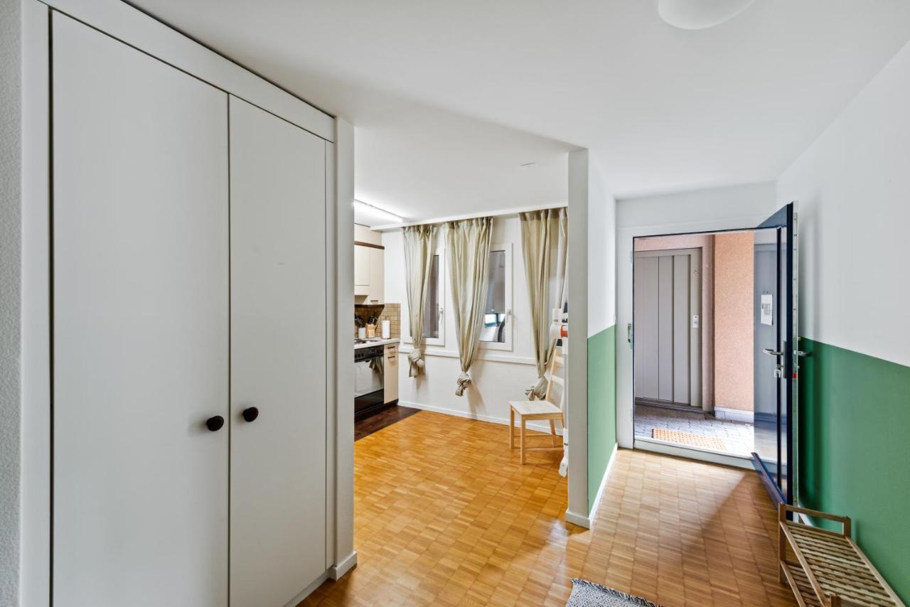 Cozy Close To The Center Of Forch Apartment