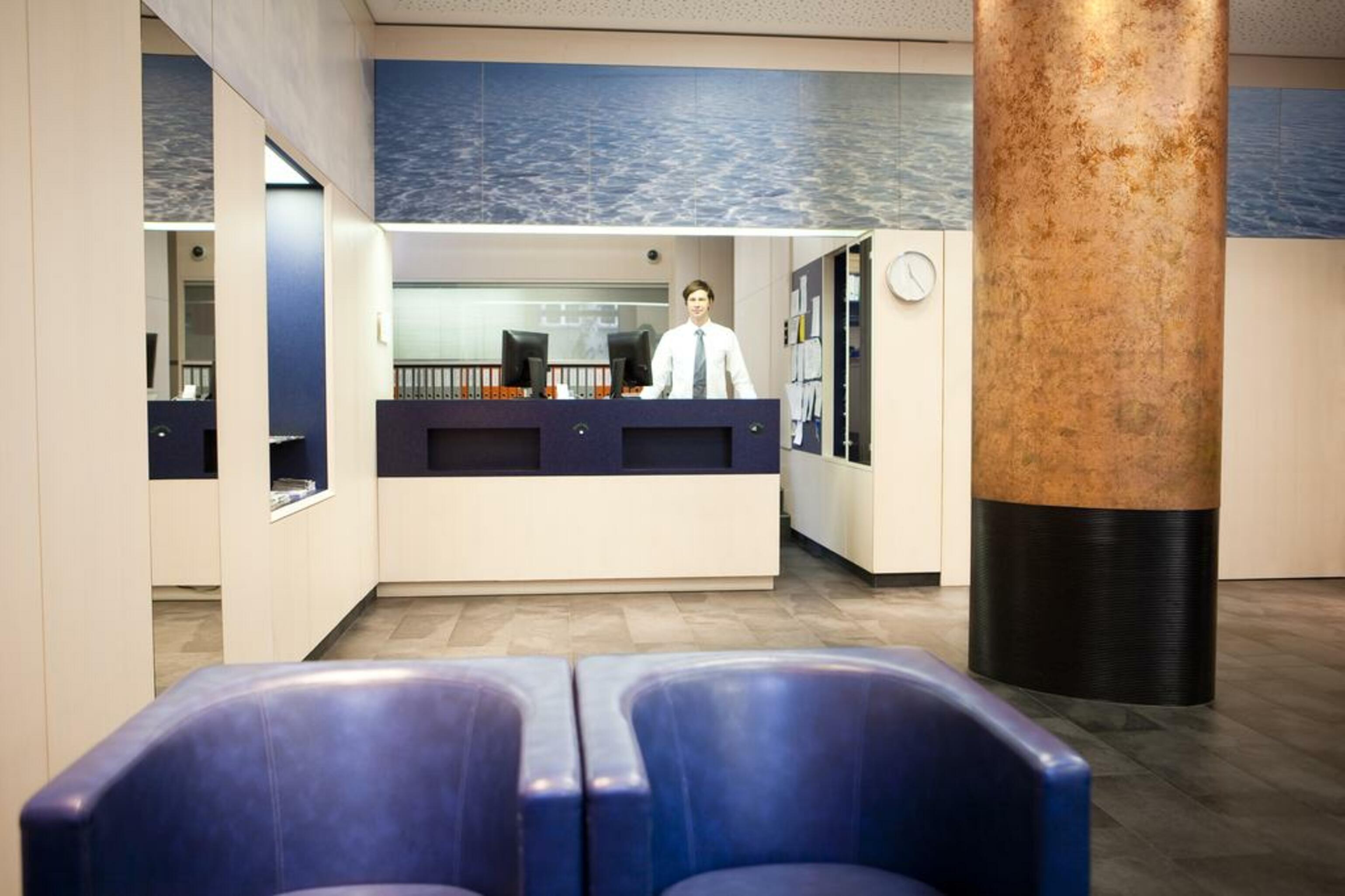 Bristol Hotel 3*