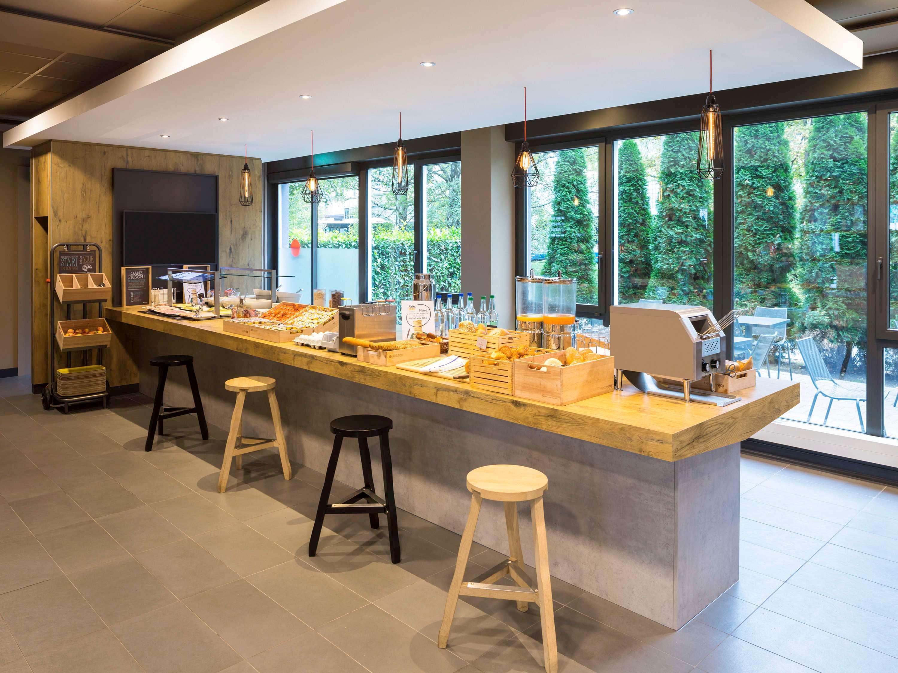 Ibis Messe Airport Hotel Zurich