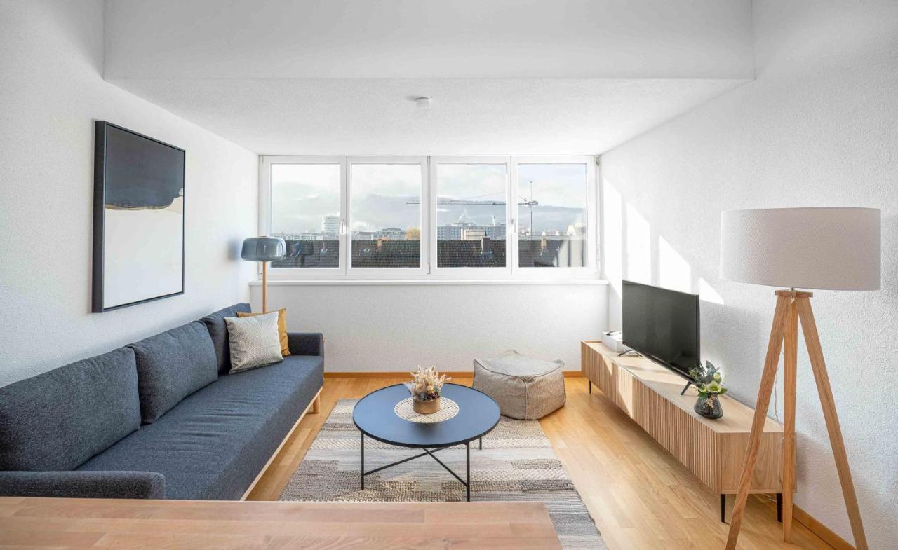 Modern 3bdr Duplex With Skyroof In Trendy West * Zurich