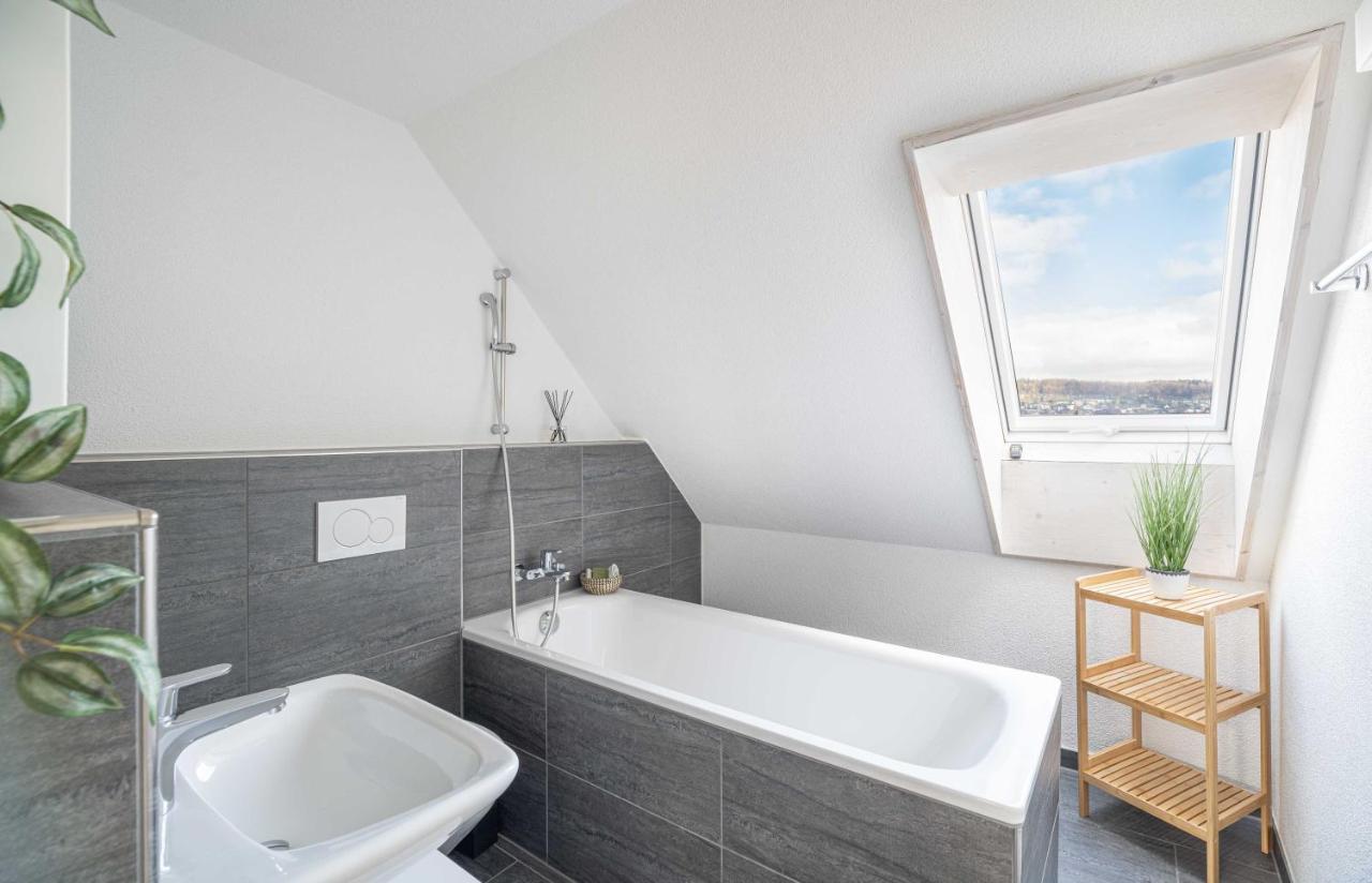 Apartment Modern 3bdr Duplex With Skyroof In Trendy West *