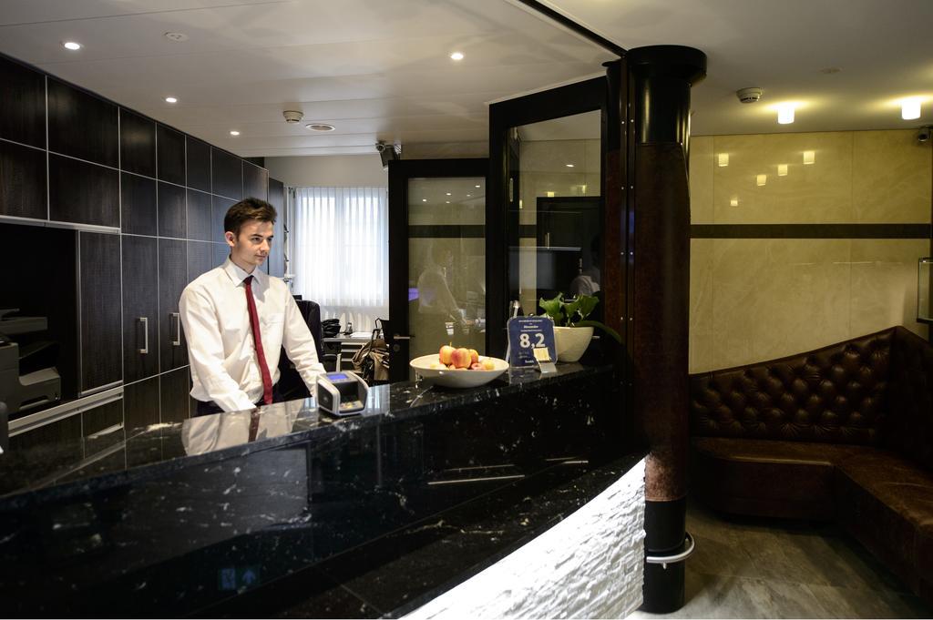 Hotel Alexander Old Town 3*