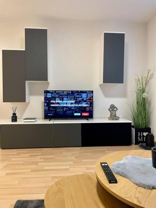 Gemuetliche An Bester Lage Im Kreis 4 Apartment *