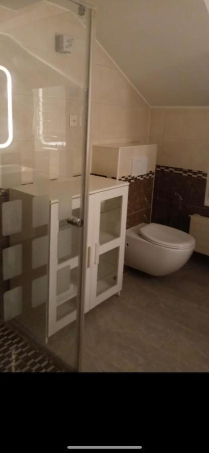 Lindas With Shared Bathrooms And Apartments- Self Check-in *