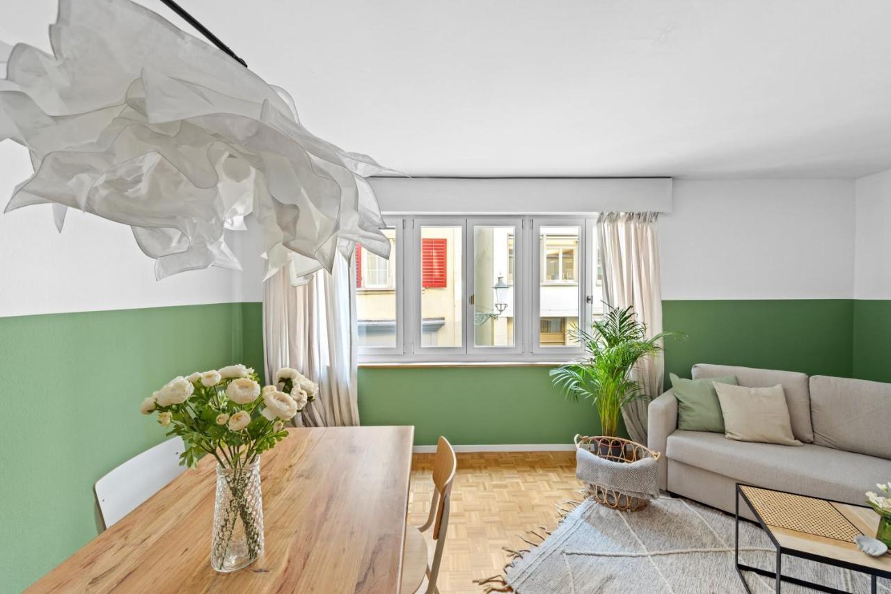 Muenstergasse Old Town Apartment