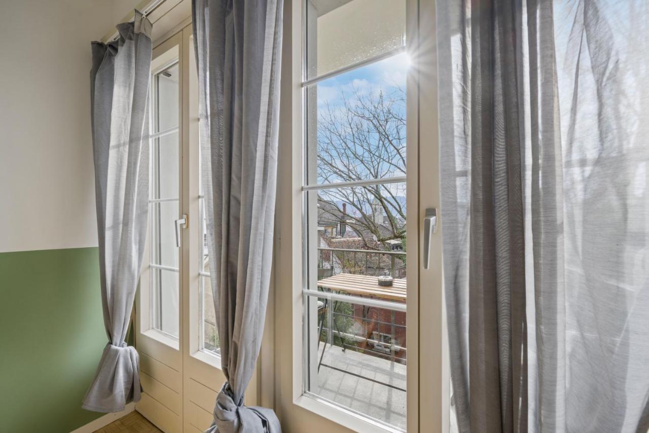 Apartment Muenstergasse Old Town Zurich
