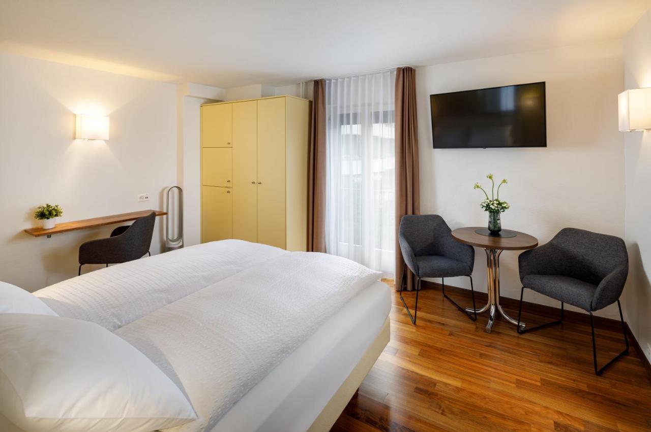 Hotel Familie Hugenschmidt 2*
