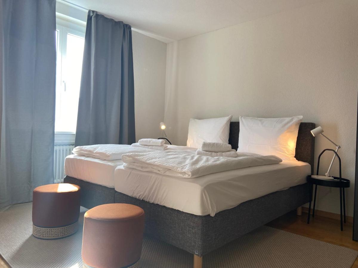 Modern 3bdr Duplex With Skyroof In Trendy West Apartment *