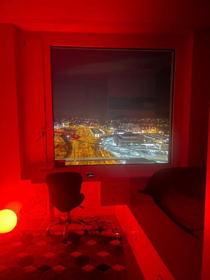 Modern Hochhaus Apartment Zurich