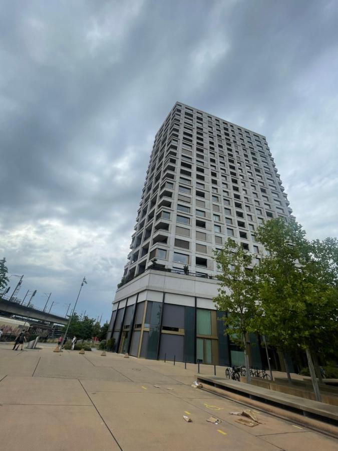 Modern Hochhaus *