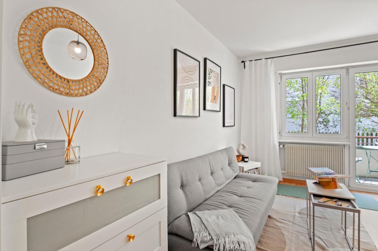 Close To & Balcony 1 Bdr Wollishofen Self Check In *