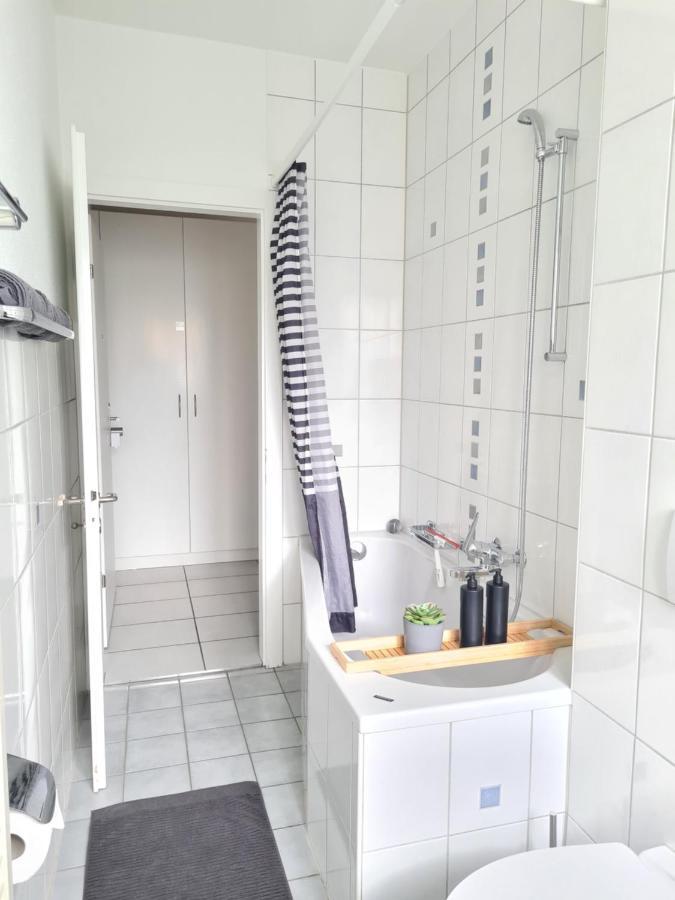 2 Bedroom - Kingsize Bett - Garten - Parken - Kueche *