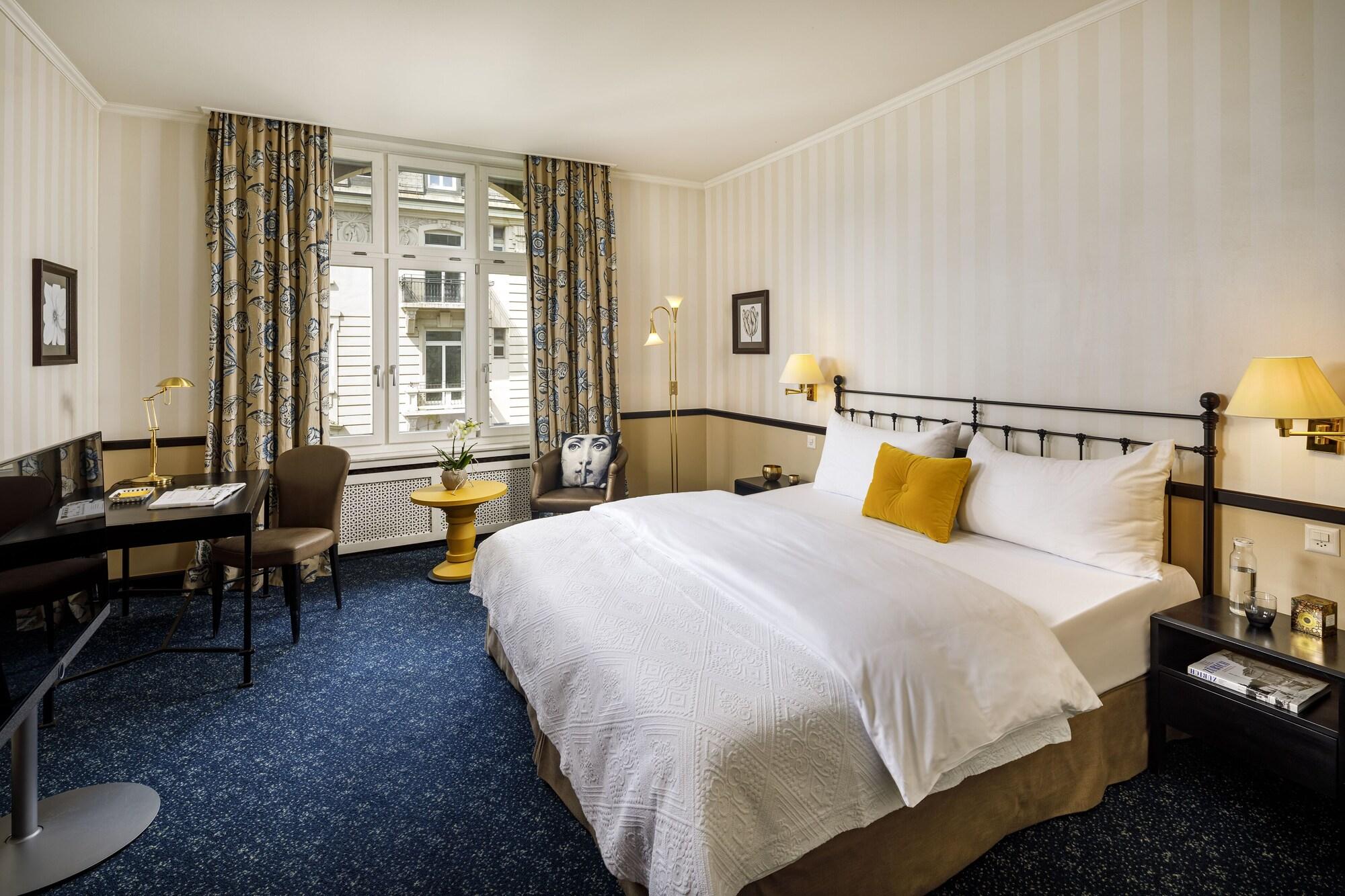 Opera 4* Zurich