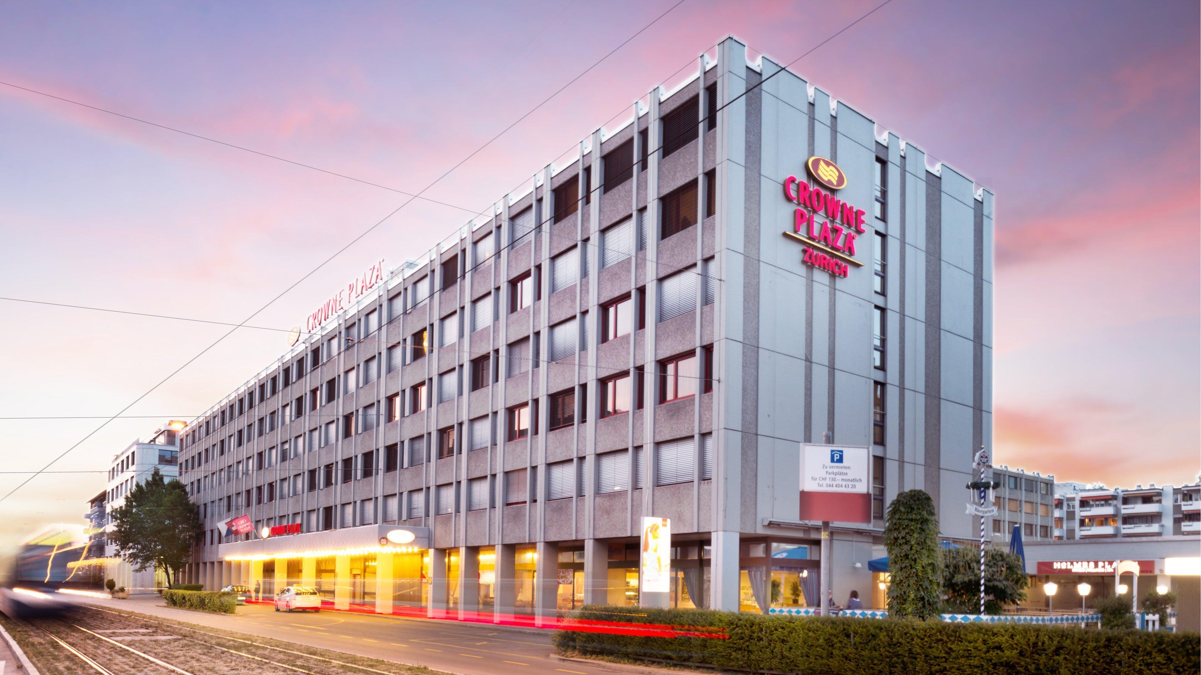 Hotel Crowne Plaza By Ihg 4*