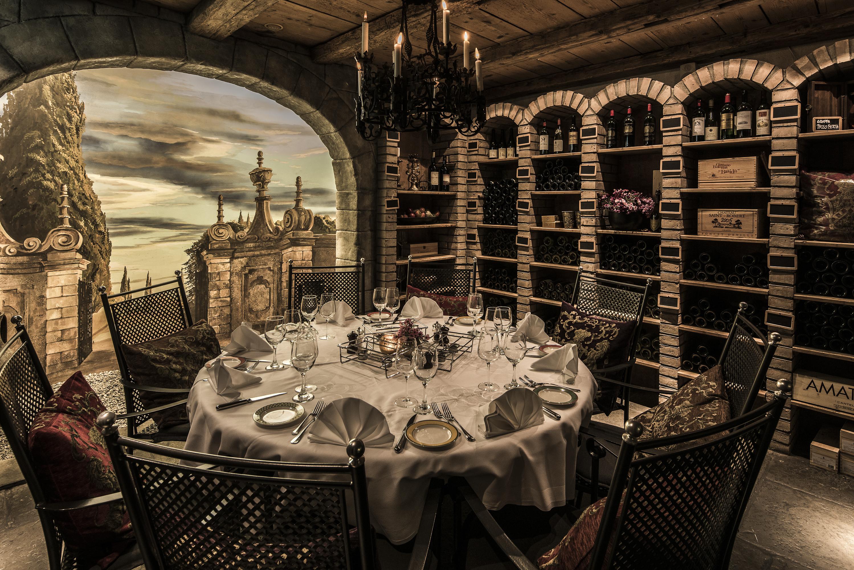 Plaza Hotel 4*