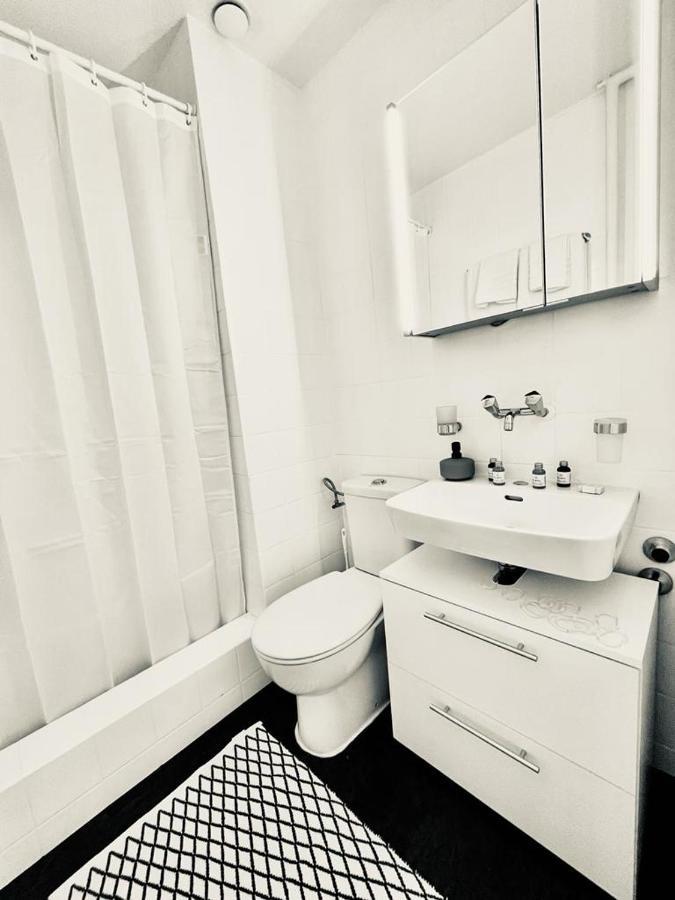 Cozy Unit 11 In Center Of * Zurich