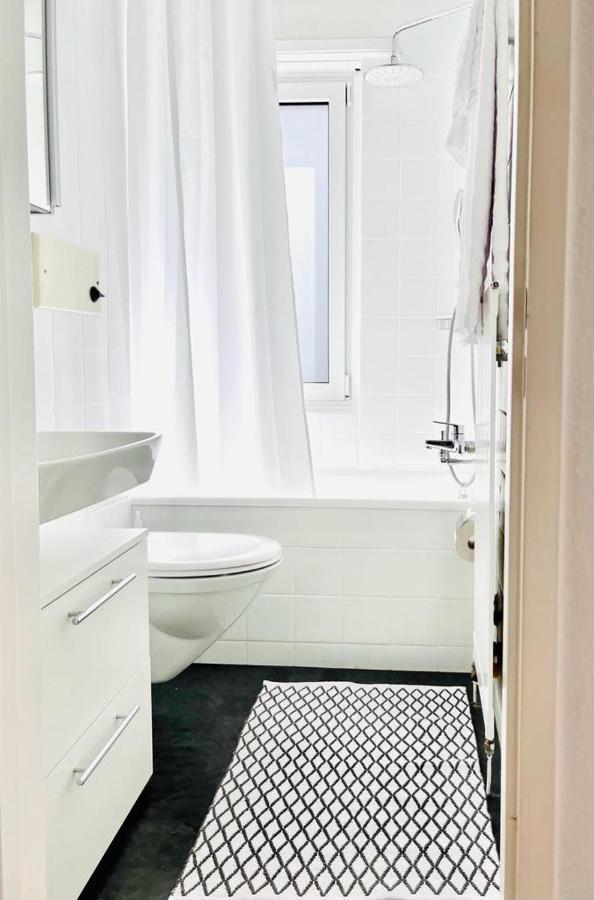 Cozy Unit 12 In Center Of * Zurich