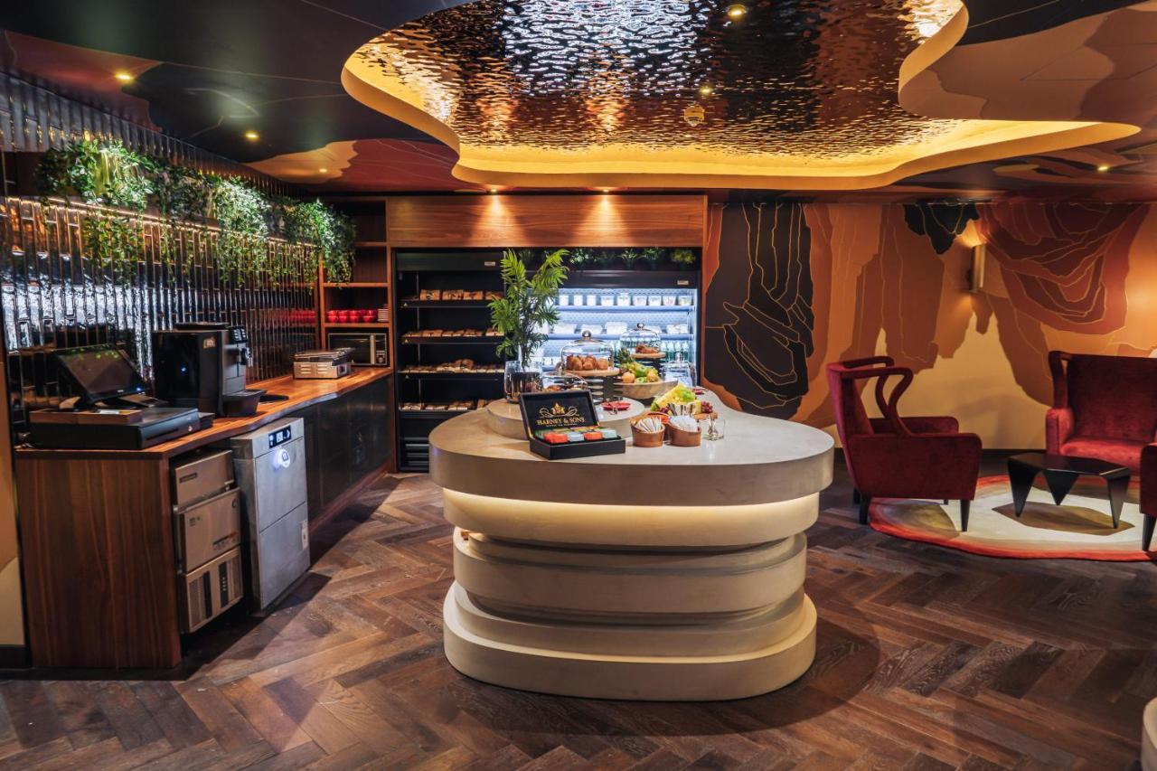 Superior East Wing By Five Zurich