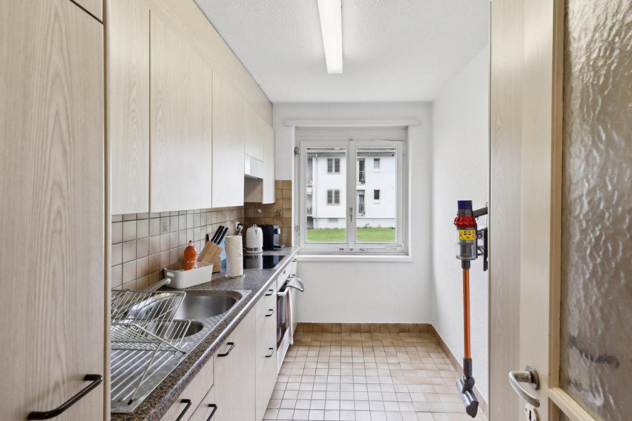 Apartment Urban Charm: Your Comfy Close To The Zurich