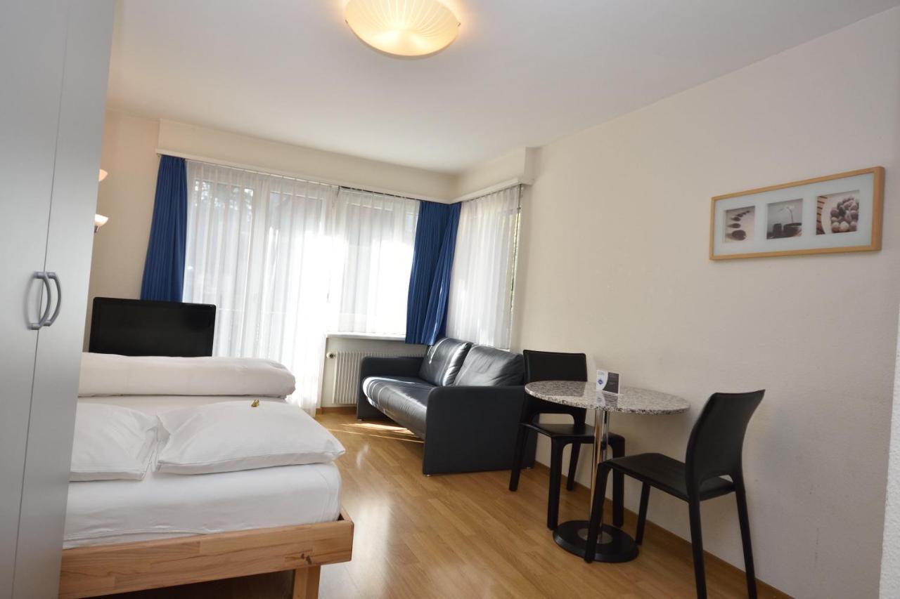 Modern Center - Crown 33 Apartment *