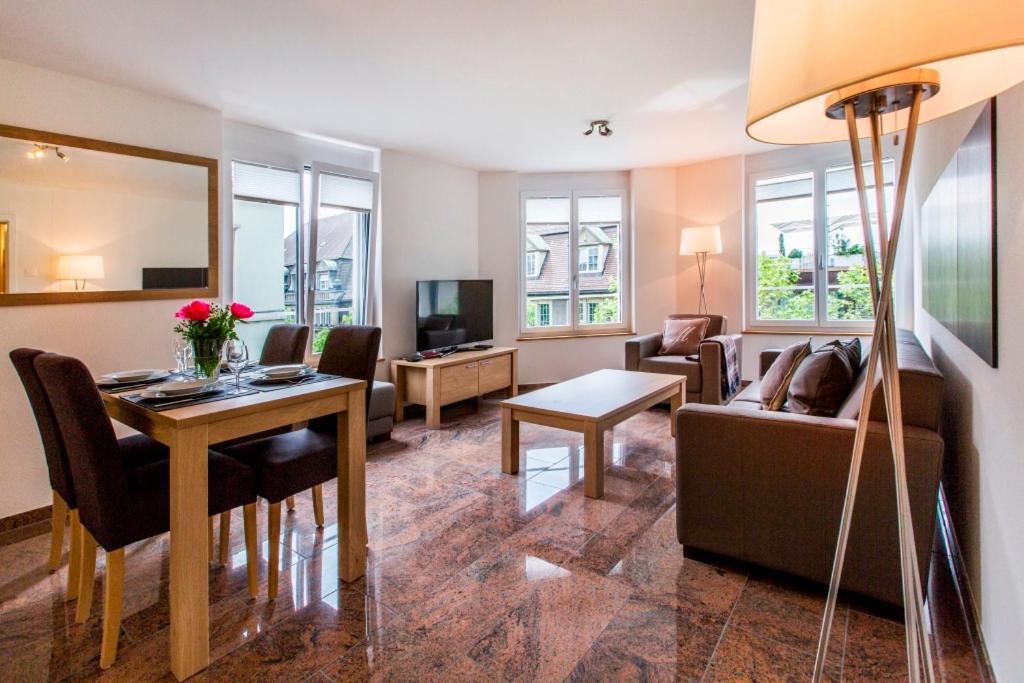 Nest - Stampfenbachstrasse Apartment