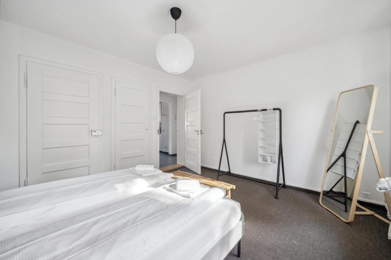 Apartment Comfortable In Oerlikon 20 Minutes Away From Airport Zürich