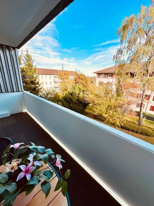 Apartamento Modern With Balcony