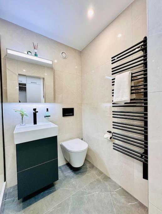Apartamento Modern With Balcony Zurique