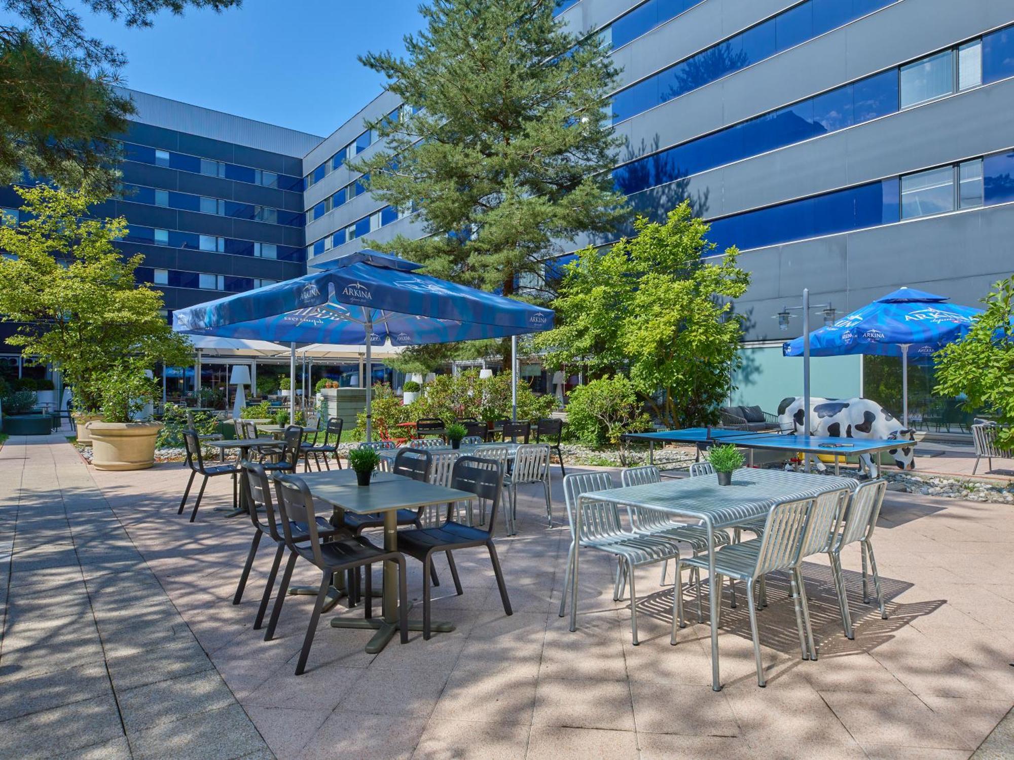 Ibis West Hotel 3*