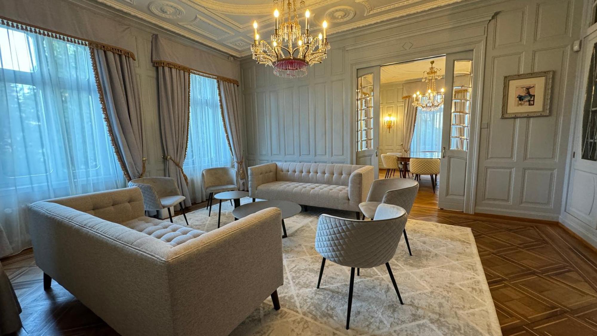 Private Luxury In Villa
