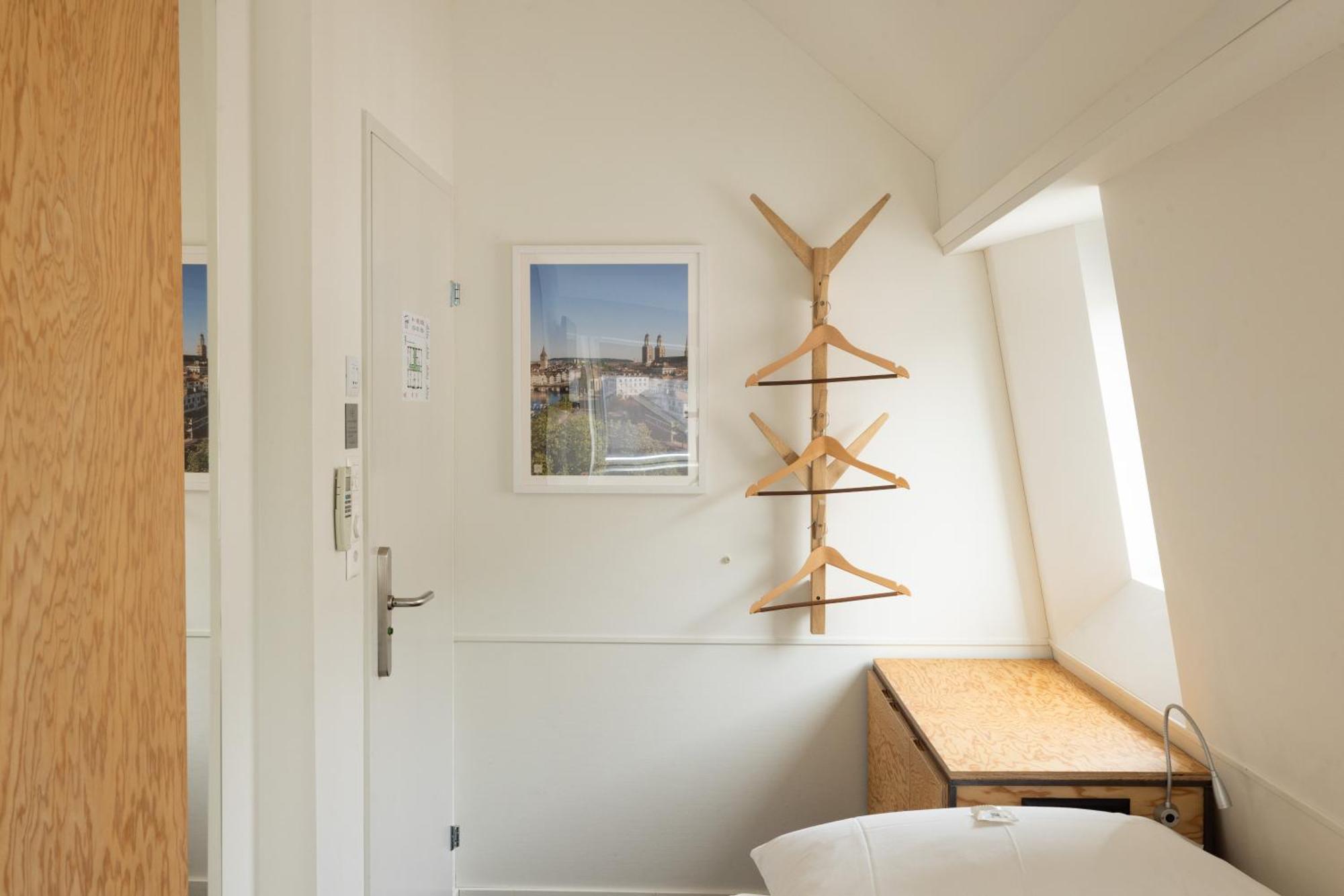 Fred Hauptbahnhof - Mobile Check-in Guest house Zurich