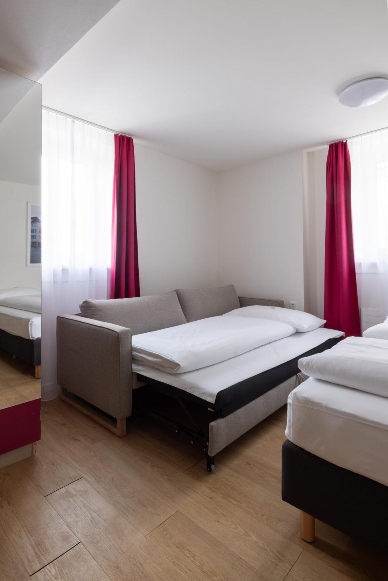 Fred Hauptbahnhof - Mobile Check-in Guest house Zurich